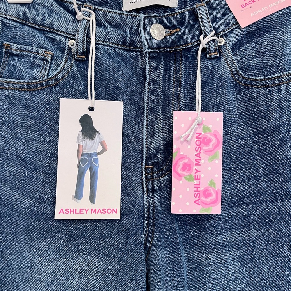 Ashley Mason Heart Back Pockets Jeans - Picture 5 of 9